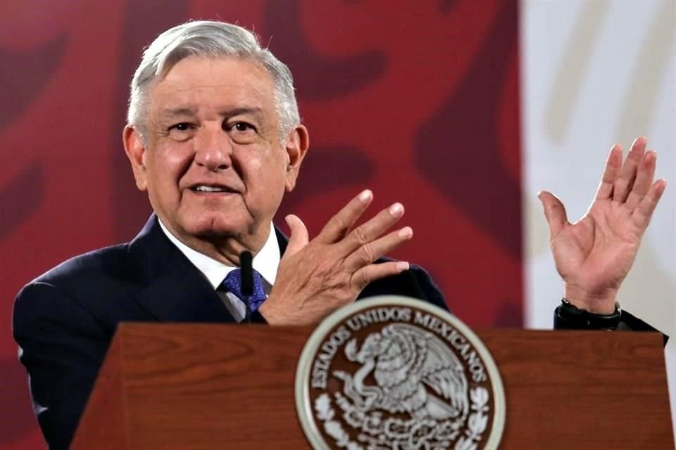 AMLO declinó opinar sobre la construcción de muro en frontera con EU.