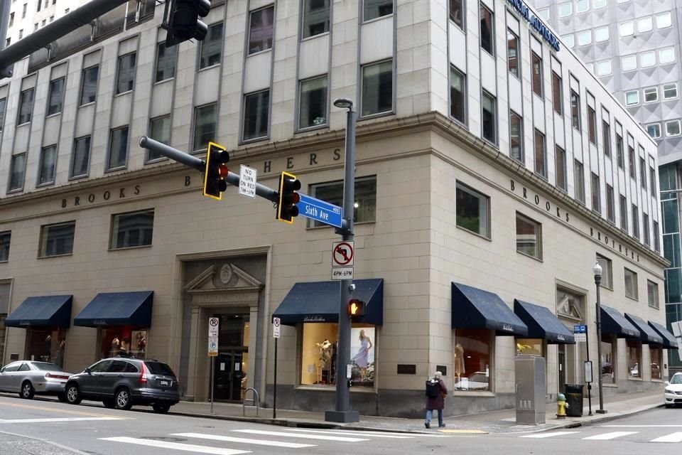 Tienda de Brooks Brothers en Pittsburgh.