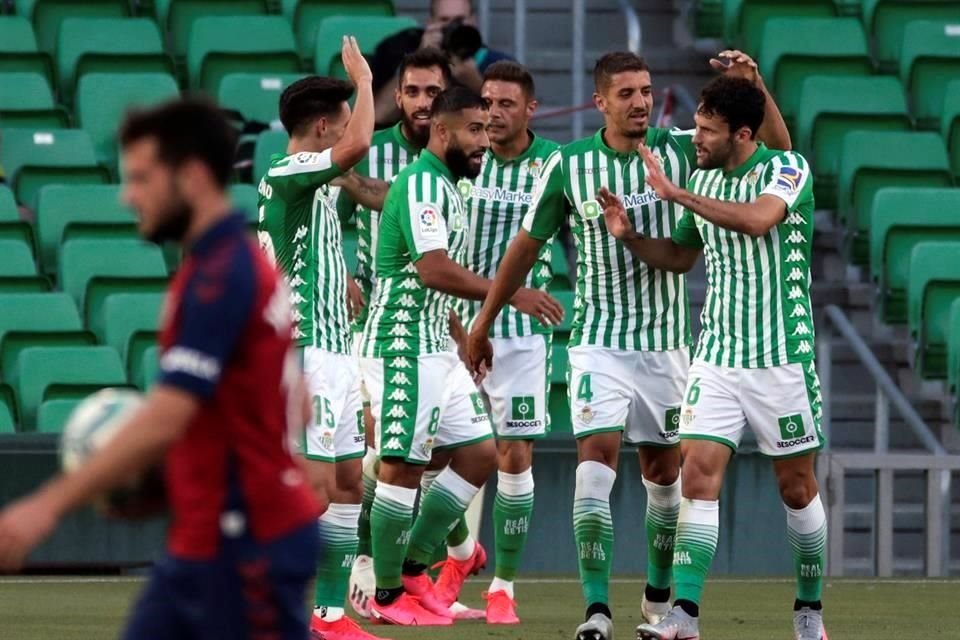 El equipo sevillano aseguró la permanencia en Primera División.