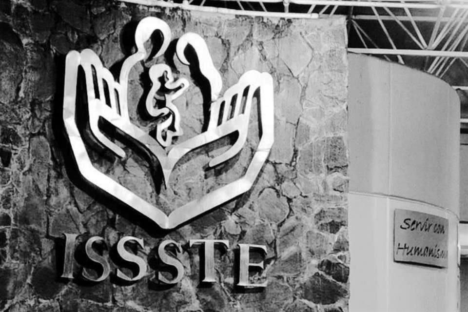 Hasta el momento, más de 50 mil trabajadores del ISSSTE han recibido la vacuna contra Covid-19, informó el Director General del instituto.