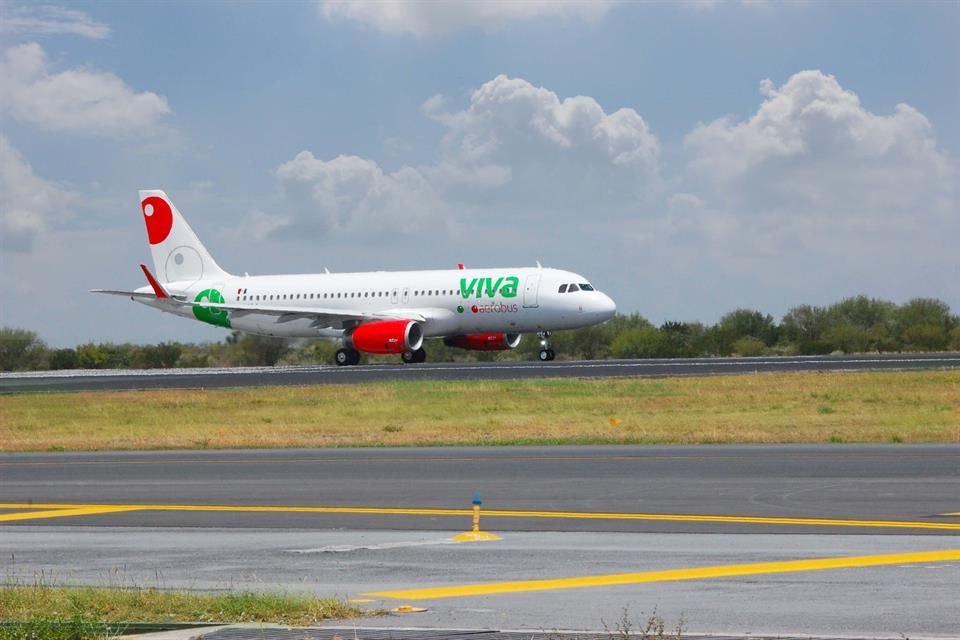 Viva Aerobus reactivó hoy las rutas Guadalajara - Hermosillo y Guadalajara - Vallarta.