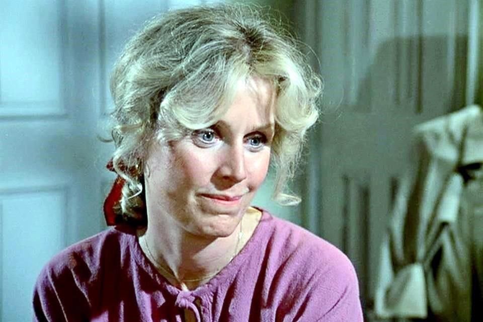 Diana Hyland murió por cáncer de mama en 1977.