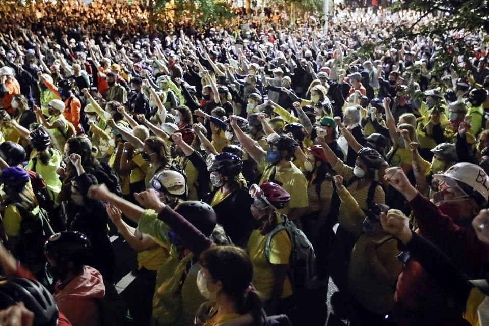 Estimados de participación en las manifestaciónes, realizados por medios como The New York Times, han sugerido que alrededor de 26 millones de personas han formado parte de las marchas por todo EU.