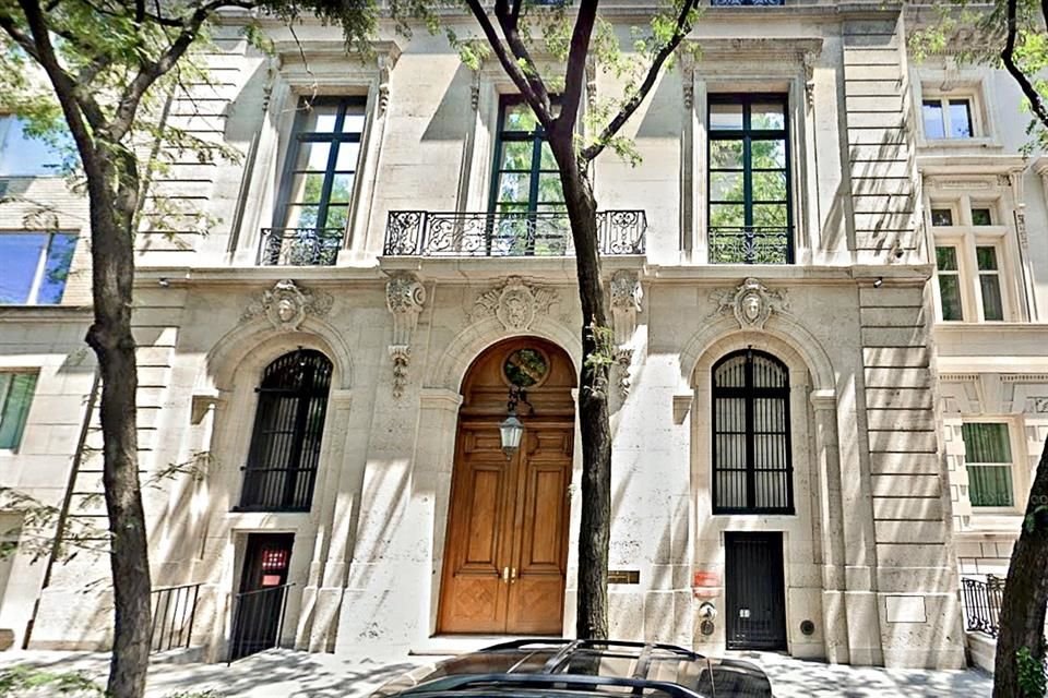 EL inmueble está situado en el Upper East Side, en el distrito de Manhattan, y mide más de 2 mil metros cuadrados.