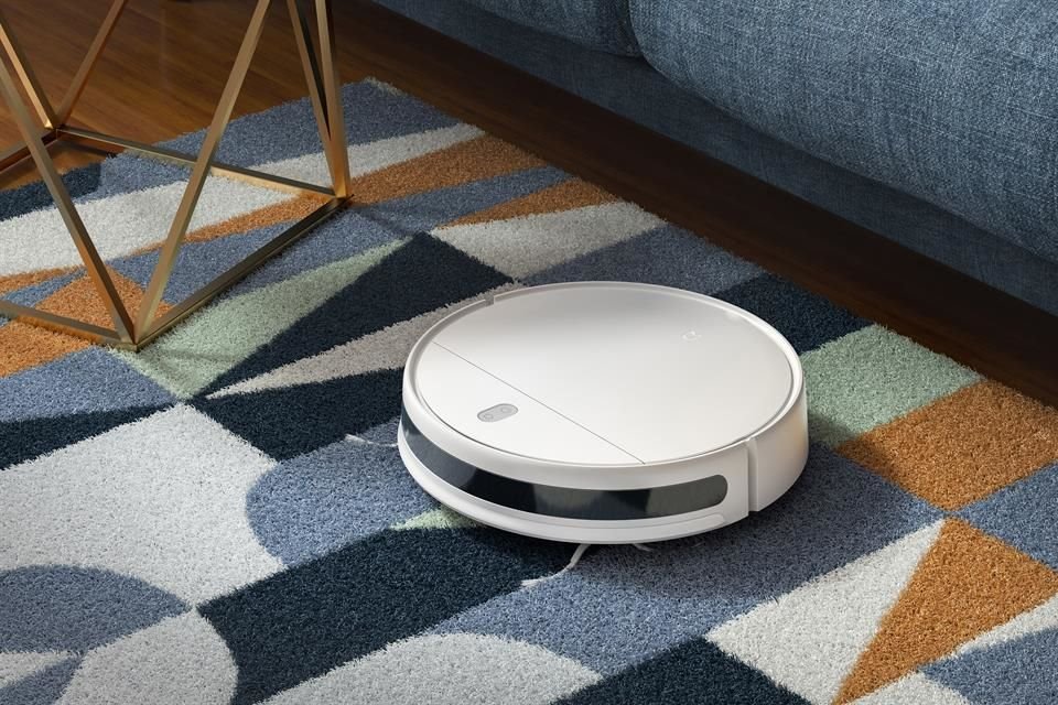 El Mi Robot Vacuum-Mop Essential es un robot de limpieza de pisos que, de acuerdo con Xiaomi, ofrece un mayor poder de succión, mayor capacidad y la posibilidad de trapear la casa.