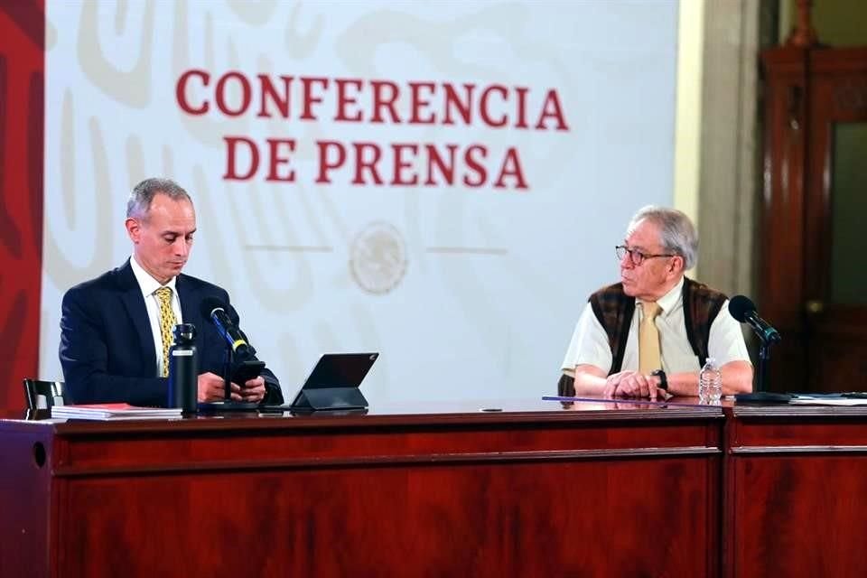 Jorge Alcocer, Secretario de Salud, en la conferencia nocturna sobre Covid-19.