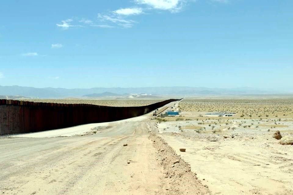 Trump afirmó que al menos 482 kilómetros del muro fronterizo estarán construidos para finales de agosto.
