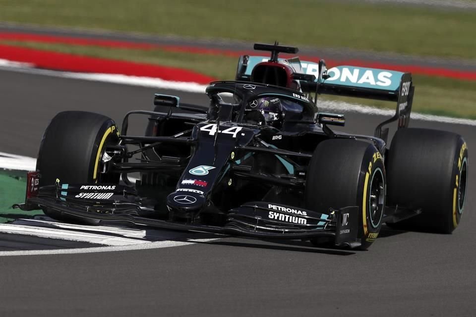 El británico dominó en Silverstone para sumar una pole position más en su carrera.