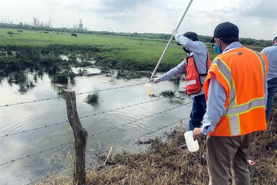 El derrame en la Refinería se originó durante la tormenta 'Hanna' y afectó una superficie estimada en 10 hectáreas.