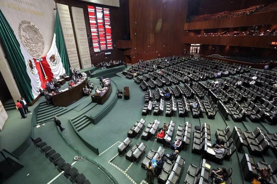 Las y los diputados priistas afirmaron que el País requiere de la construcción de acuerdos sobre la base de la pluralidad.