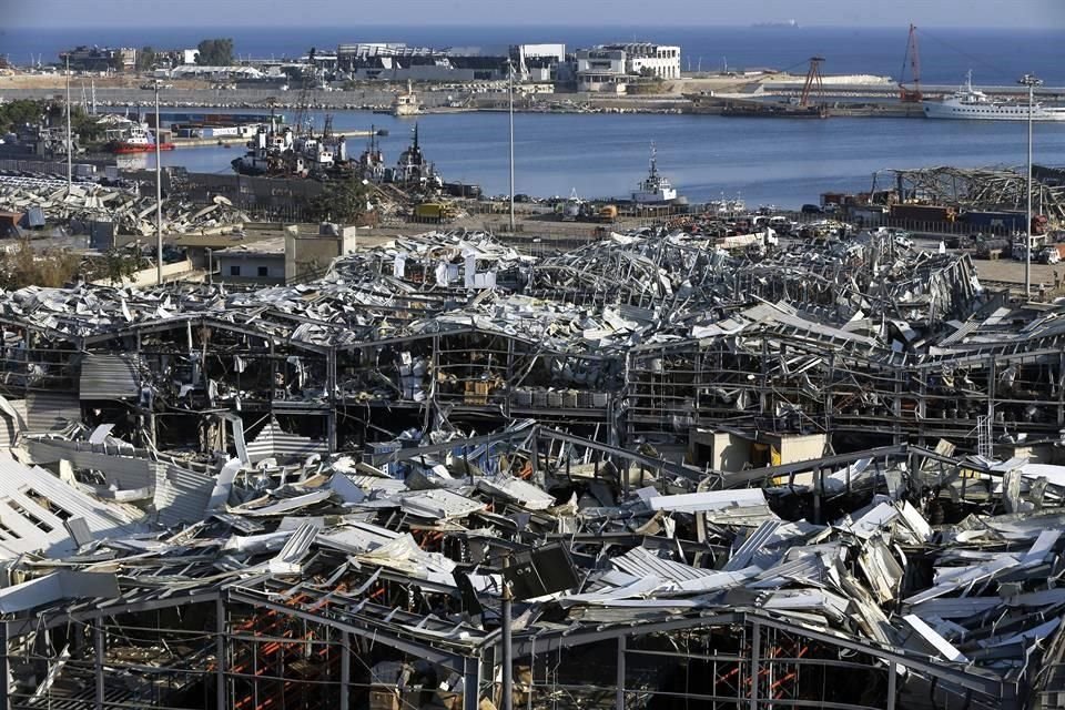 La explosión del martes dejó gran parte del puerto de Beirut destruido.