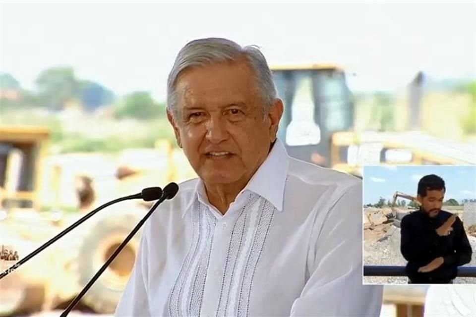 El Presidente encabezó un acto para supervisar los trabajos de revestimiento del Dren Bacurimí.