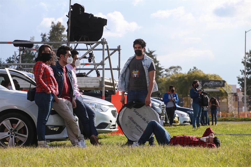 Aunque el espectáculo se desarrollará con estrictas medidas sanitarias, uno de los fans podrá subir al escenario con la banda.