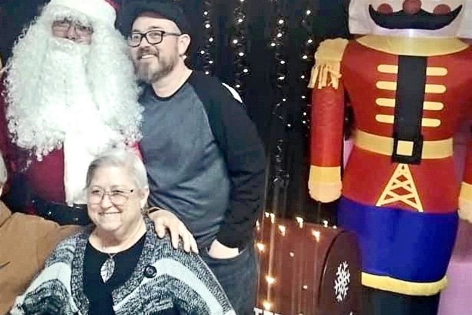 María Antonieta López, de 68 años, y su hijo Nathan Sifuentes, de 43, fueron asesinados.
