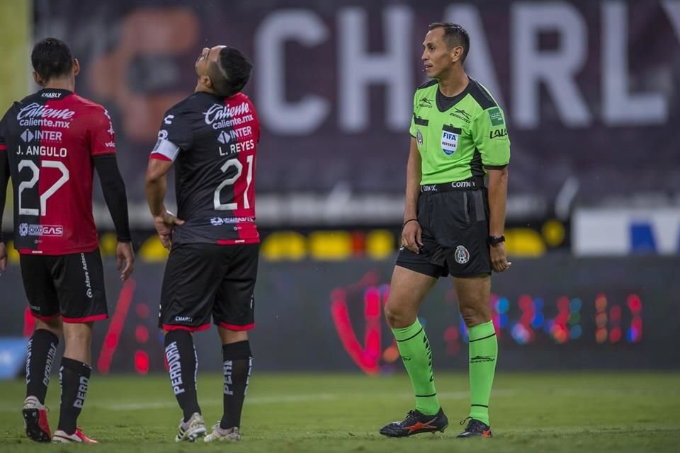 Atlas perdió 2-1 ante Toluca en la fecha 4 del Guardianes 2020; los 3 goles fueron por la vía del penalti.