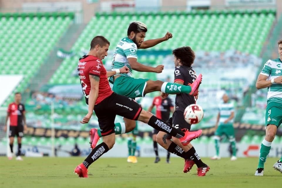 Los Rojinegros del Atlas sumaron su segundo punto del torneo al empatar a cero con Santos en la fecha 5 del Guardianes.