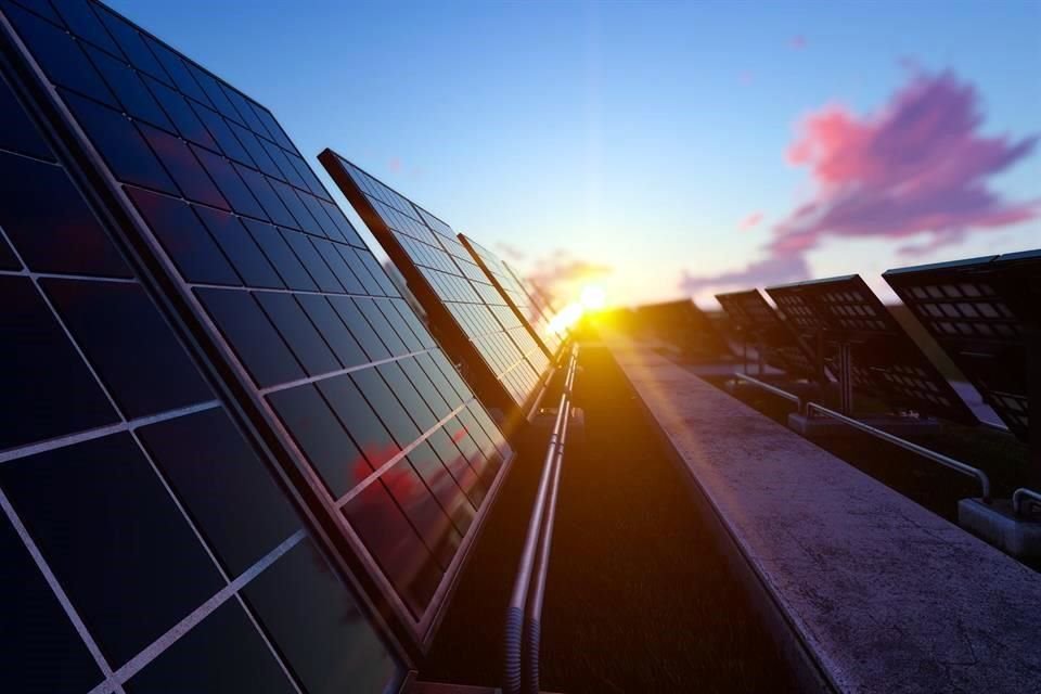 Según Sener, las metas en el Acuerdo de París no consideraban los efectos adversos de centrales fotovoltaicas.