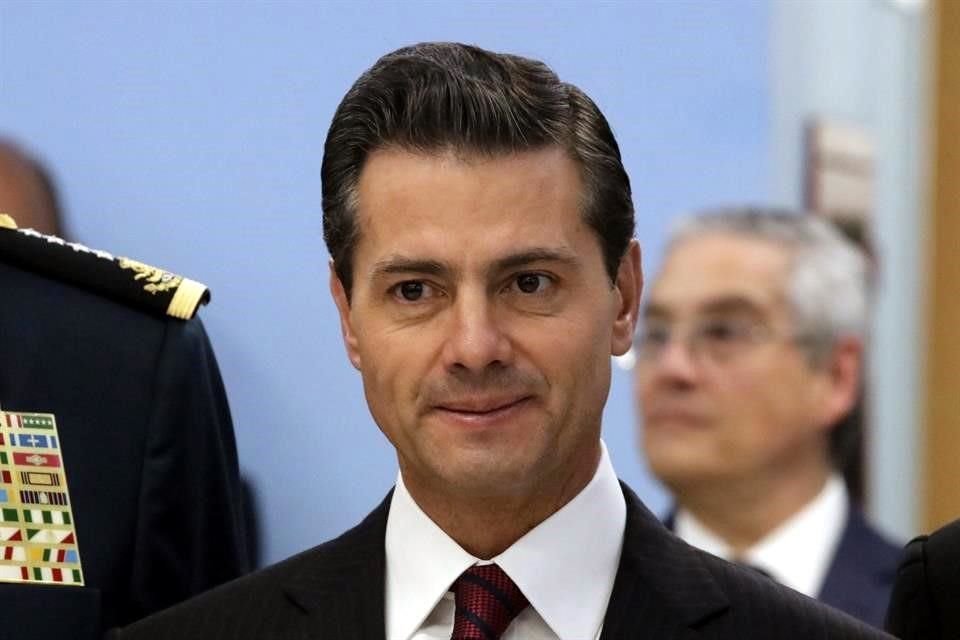 Lozoya detalló que se contrató un fotógrafo por 2 o 3 mdp para que tomara fotos de Peña Nieto en eventos relevantes para que terminarán en el inmueble construido.