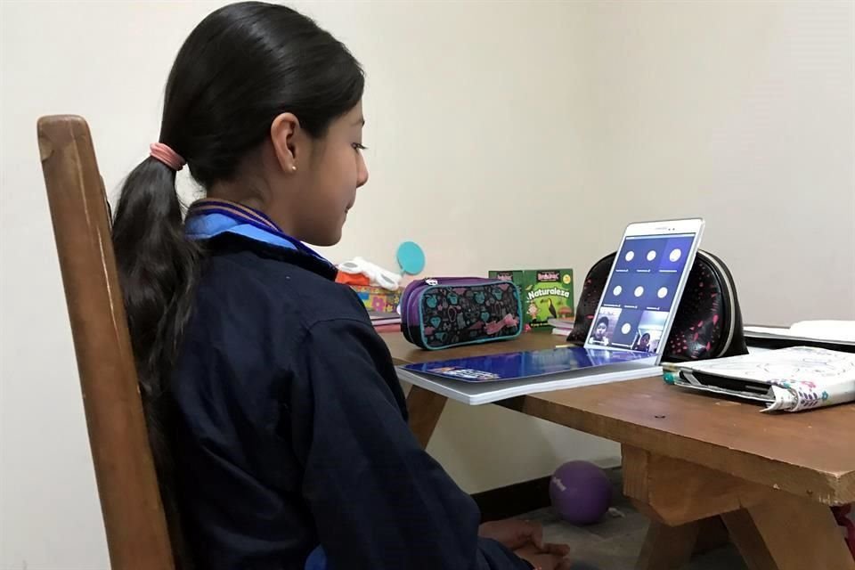 Este lunes inició formalmente el ciclo escolar a distancia.