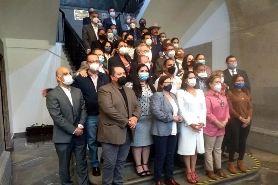 Agenda de Morena en Senado contempla gravar herencias, aumentar impuesto a refresco y abrir discusión sobre progresividad fiscal.