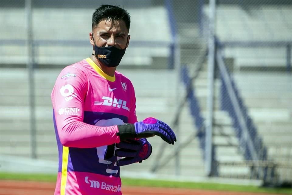 Alfredo Talavera sigue demostrando su calidad y volvió a ser factor para que Pumas sumara los tres puntos.