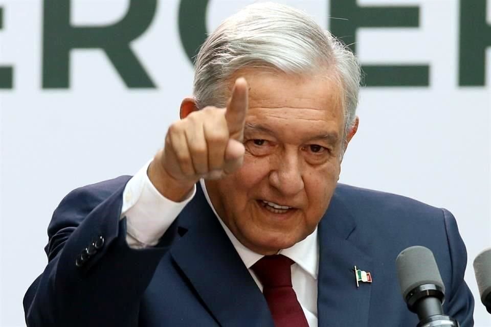 Tras planteamiento de Morena en Senado de gravar herencias y aumentar impuesto a refresco, AMLO dijo que no es ruta para tener más ingresos.