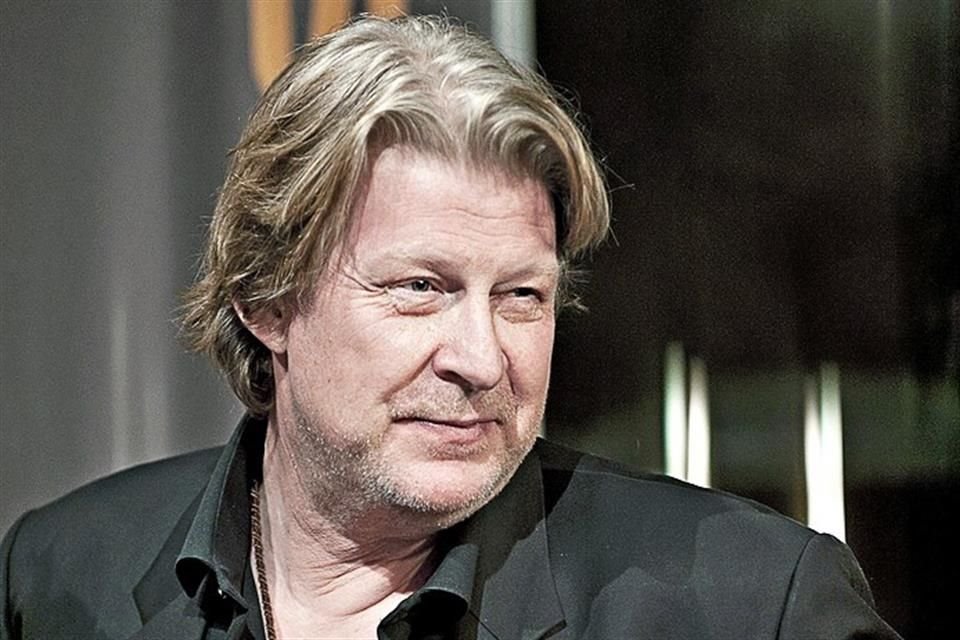 Rolf Lassgrd protagoniz 9 pelculas de TV (1994-2007).