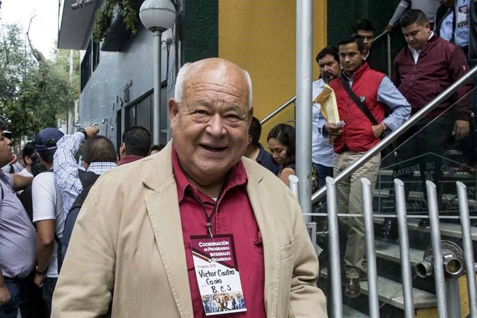 Los llamados superdelegados también podrían dejar el cargo para competir en las elecciones de 2021. Víctor Castro Cosío se perfila en Baja California Sur.