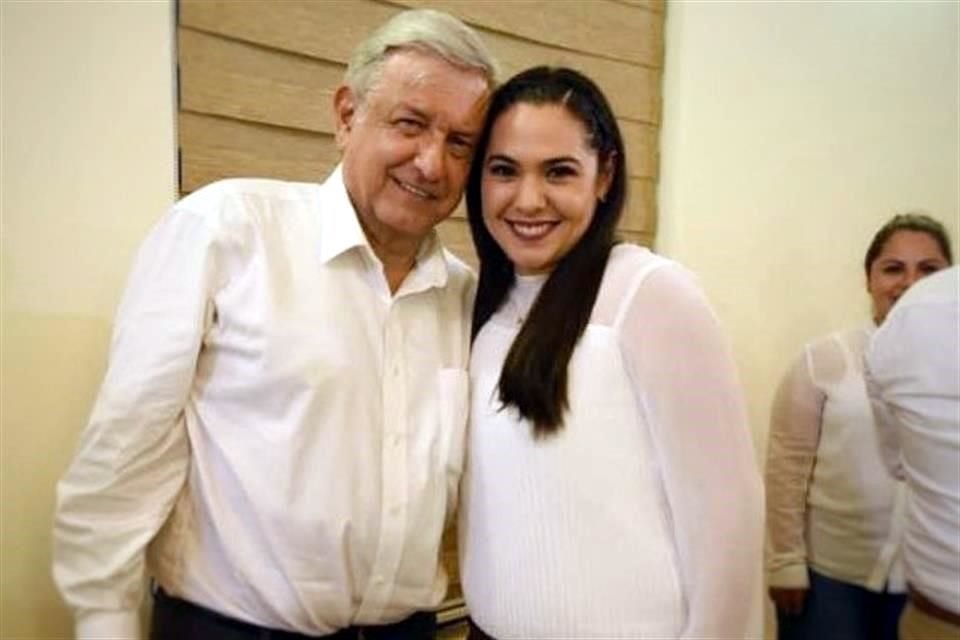 Indira Vizcaíno, superdelegada en Colima, se perfila en dicho estado.