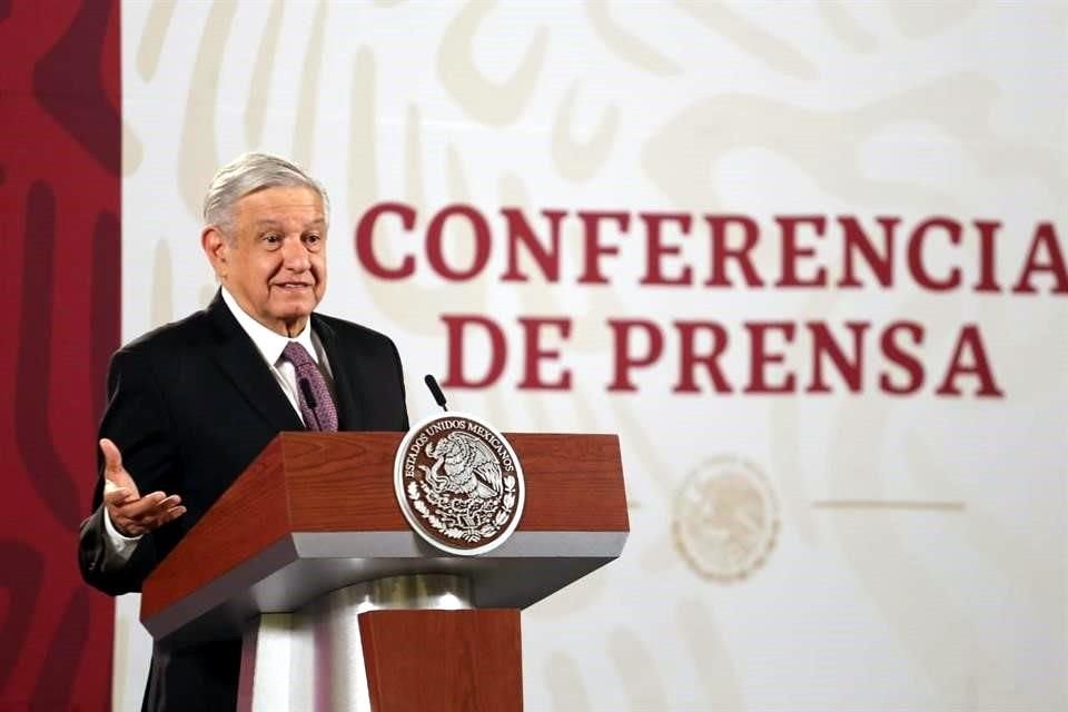 Tras aval de dos nuevas fuerzas políticas por parte de INE, AMLO pidió a los partidos recortar la mitad de sus gastos y destinar el dinero a la compra de la vacuna contra Covid.