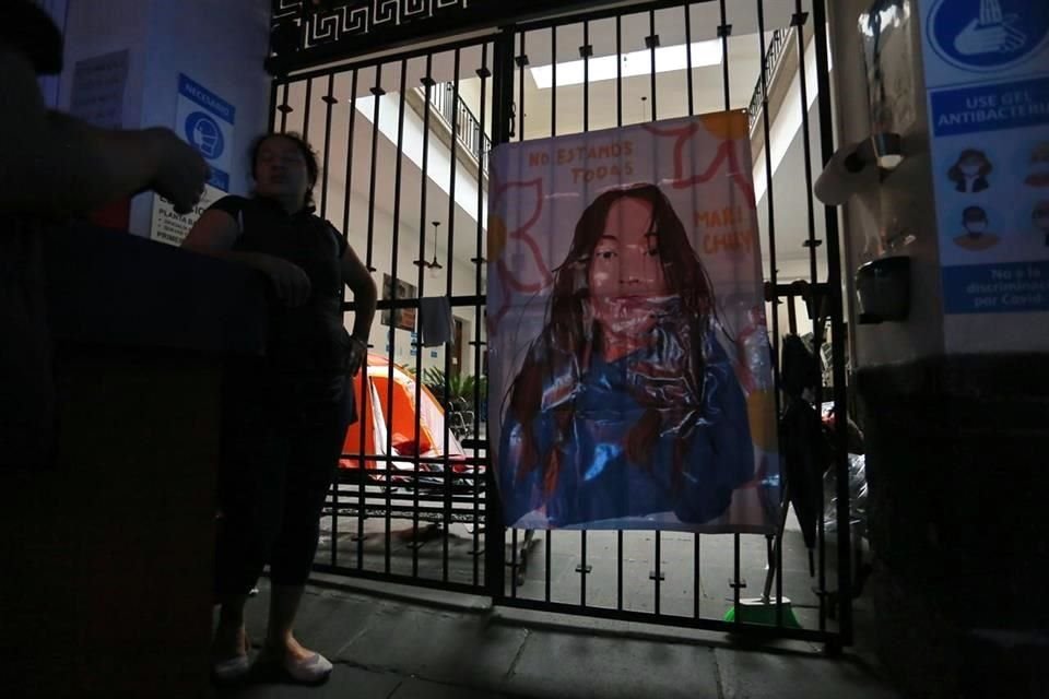 Las mujeres tienen tomada la CNDH desde el pasado viernes.