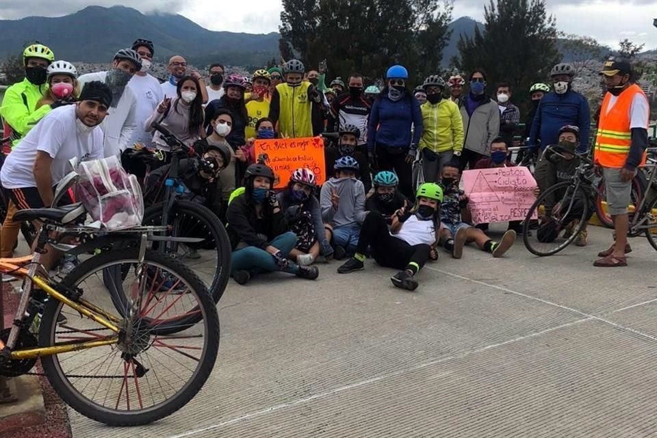 Los peticionarios estimaron que la ciclovía emergente podría abarcar 13 kilómetros de la Gustavo Baz, además de que la infraestructura puede inhibir contagios de Covid.