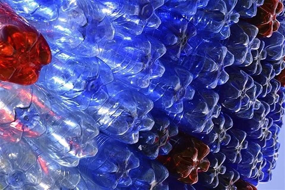 Botellas de plástico, PET.