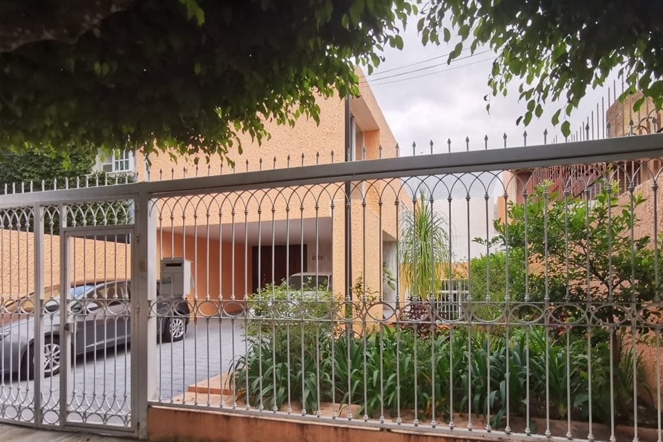 El cantante se quitó la vida en una finca de la Calle Victoria, cerca del cruce con Toronto, en la Colonia Providencia, en Guadalajara.