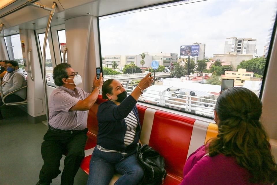 El recorrido sirvió también para contemplar la Ciudad desde otra perspectiva nunca antes vista.