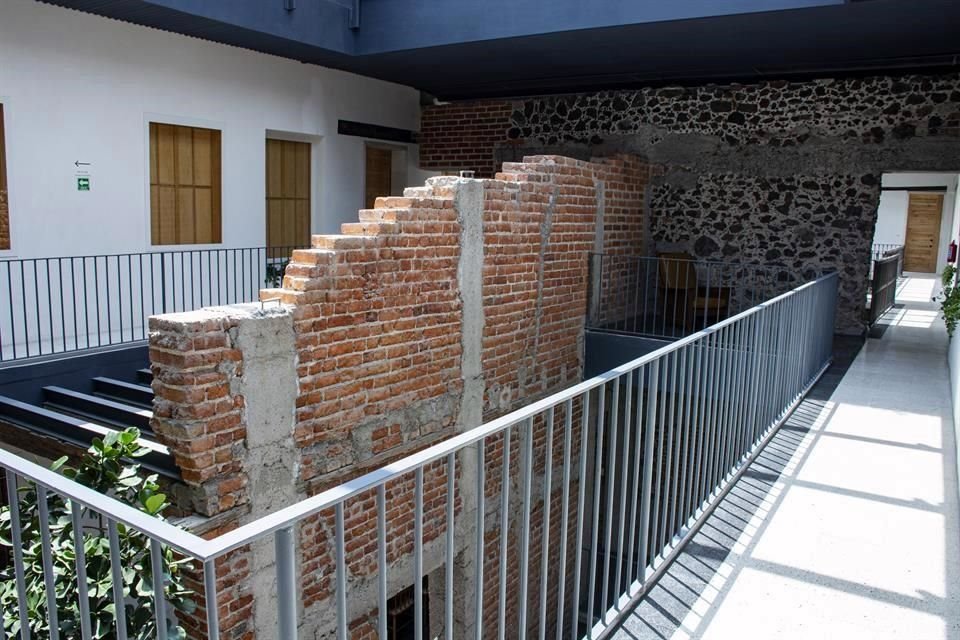 Círculo Mexicano se aloja en un antiguo edificio del centro, el cual fue restaurado, pero manteniendo la esencia de la zona. 