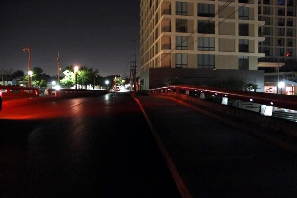 La CFE y especialistas advierten posibles apagones durante el verano, debido a alta demanda, indisponibilidad de plantas y falta de gas.