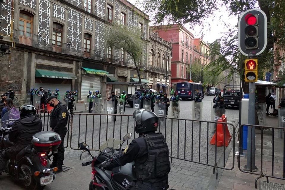 Aspecto del operativo de seguridad implementado a unas horas de la ceremonia que encabezará el Presidente López Obrador.