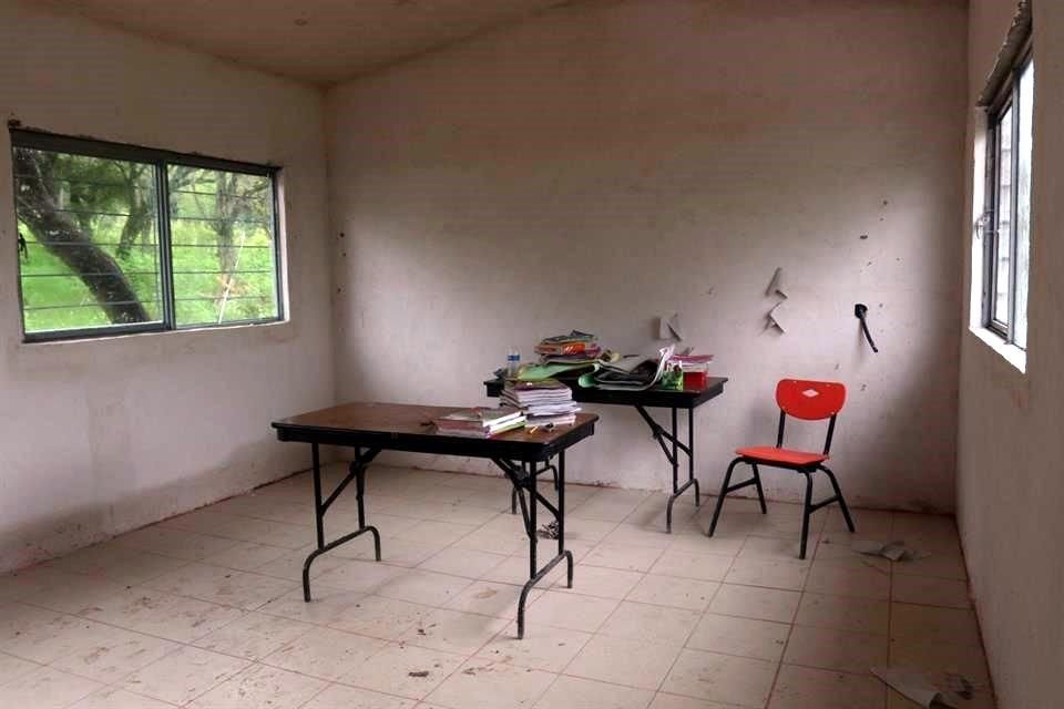 Aunque tiene aulas nuevas, éstas apenas tienen mobiliario