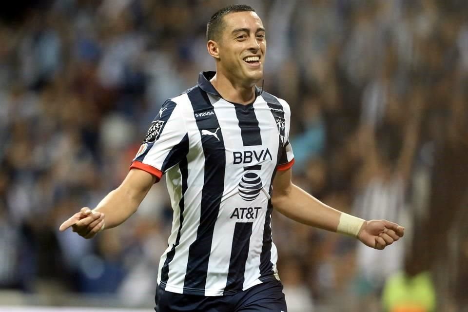 Rogelio Funes Mori podría portar la casaca de la Selección Mexicana.