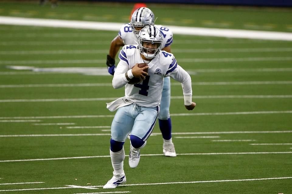 Dak Prescott anotó en tres ocasiones por la vía terrestre.