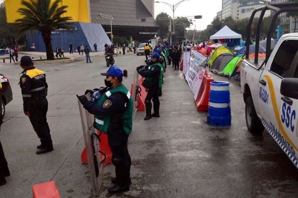 Las policías son apoyadas por elementos de Tránsito.