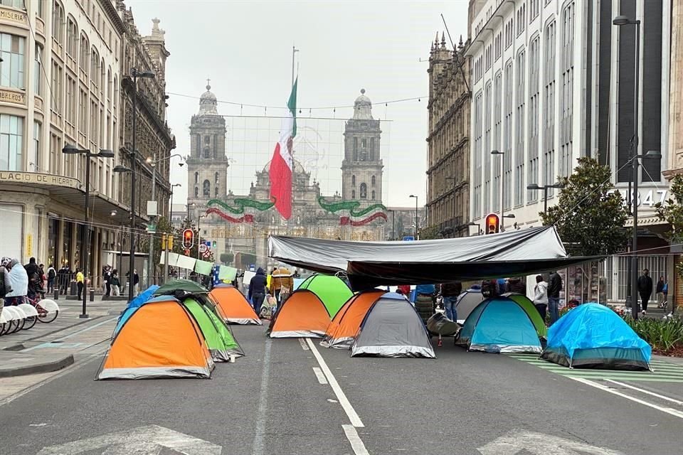 Las restricciones de la pandemia y el bloqueo de FRENAA tienen al borde de la quiebra a locatarios del Centro Histórico.