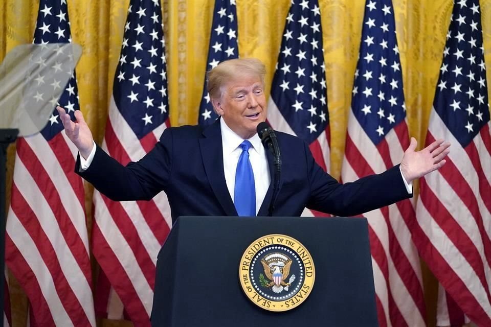 Donald Trump durante un evento con los veteranos de la intervención de Bahía de Cochinos, o Playa Girón.