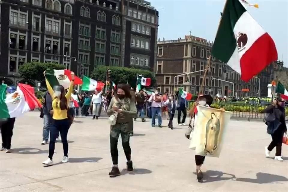 Los manifestantes demandan la renuncia de AMLO.