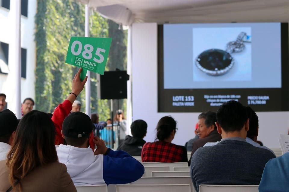 Ante la magnitud de lo denunciado por Jaime Cárdenas, López Obrador no debe dar carpetazo, consideró el diputado panista.