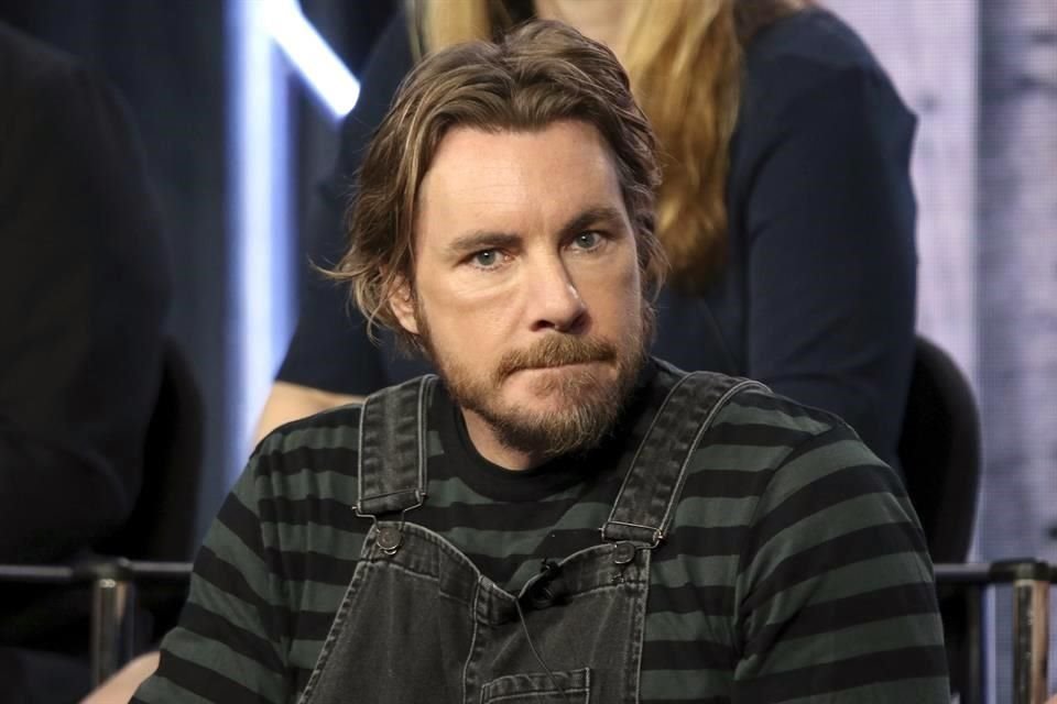 El actor Dax Shepard, quien hace unos días era felicitado por sus 16 años de sobriedad, contó que recayó en su adicción a los analgésicos.