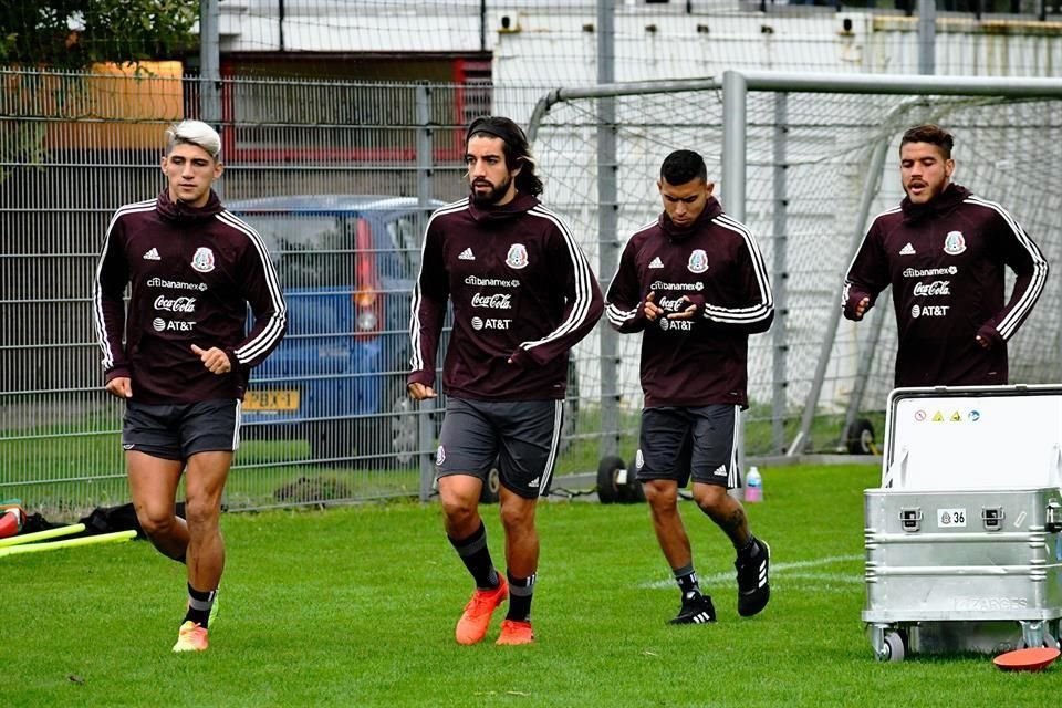 México prepara su juego del miércoles ante Holanda.