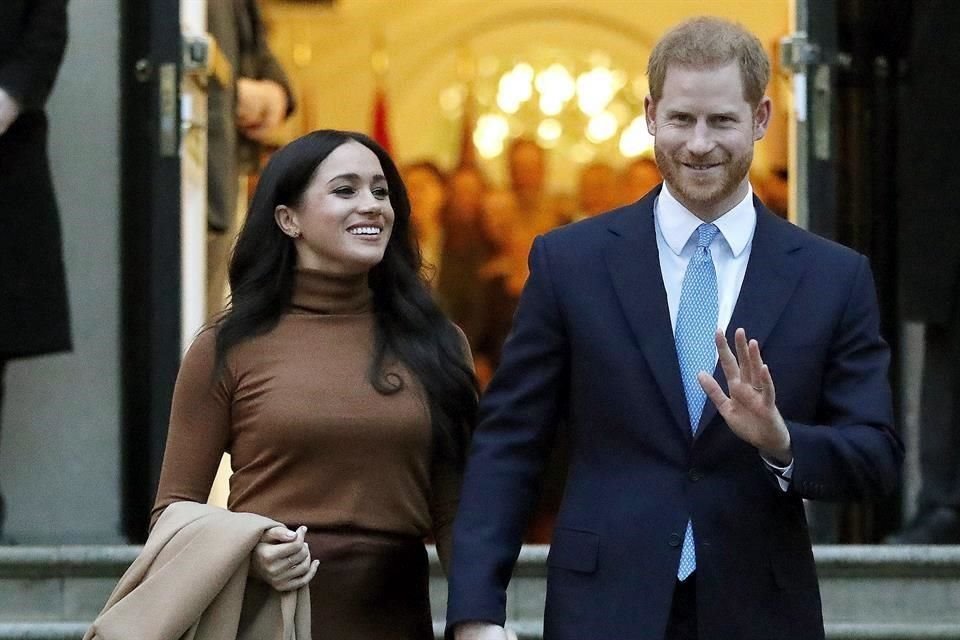 Enrique y Meghan, Duques de Sussex, conversaron con la activista Malala Yousafzai sobre los retos de las niñas para acceder a la educación.