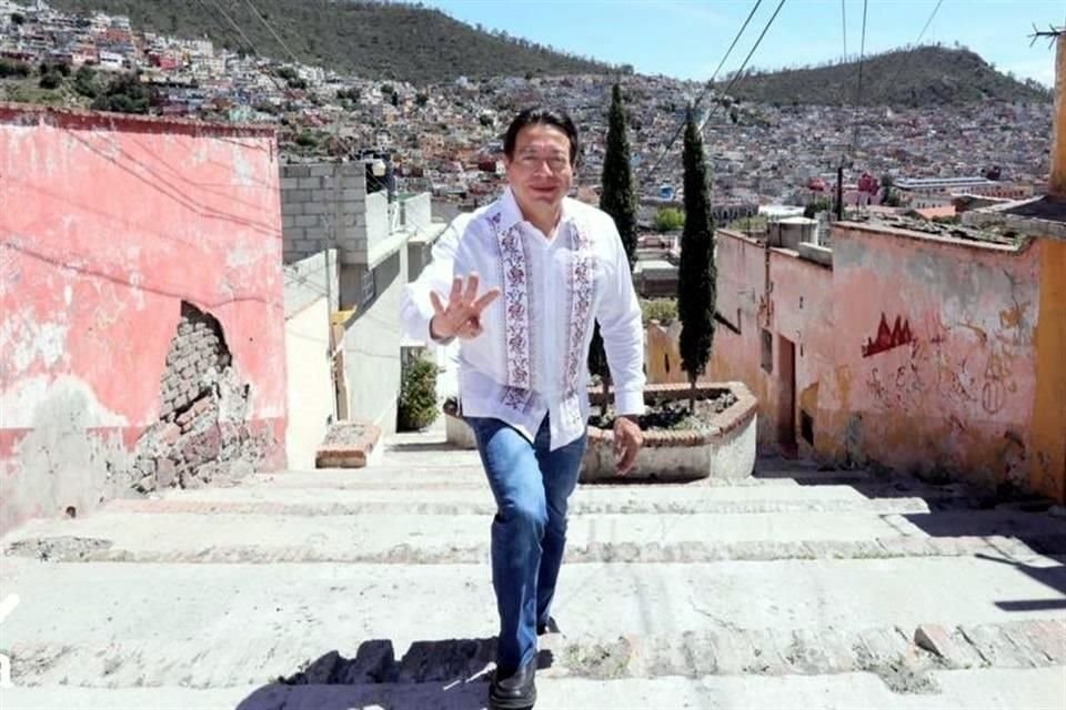 El coordinador de los diputados de Morena visitó Pachuca, Hidalgo.